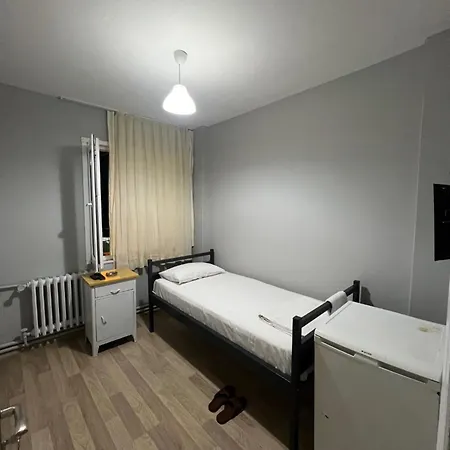 Alim Hotel *